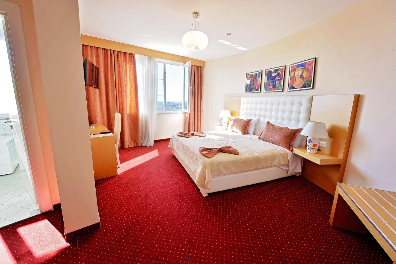 Jolly Hotel Αλέσιον Εξωτερικό φωτογραφία