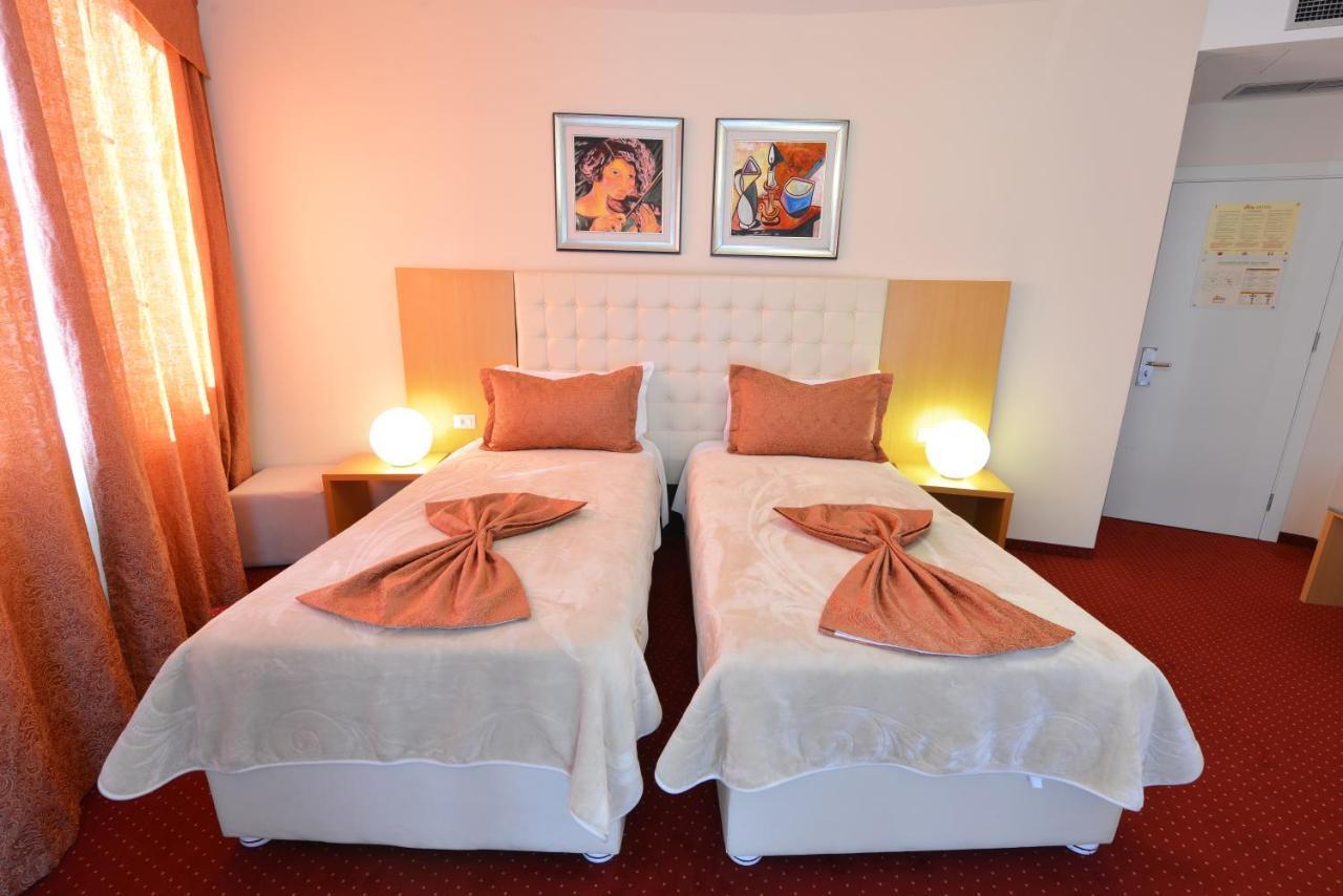 Jolly Hotel Αλέσιον Εξωτερικό φωτογραφία